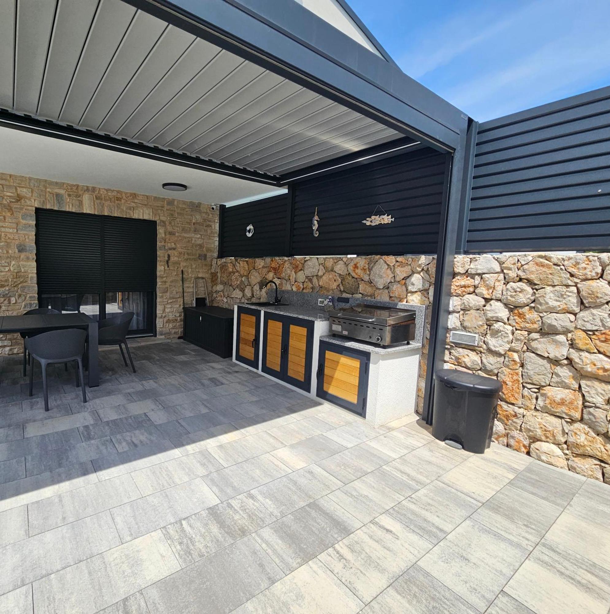 Villa Kaoru Brand New Villa With A Heated Swimming Pool Malinska Buitenkant foto